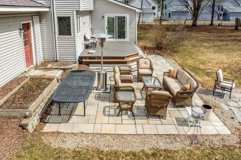 15 Oak Ridge Road Lebanon NH 03784