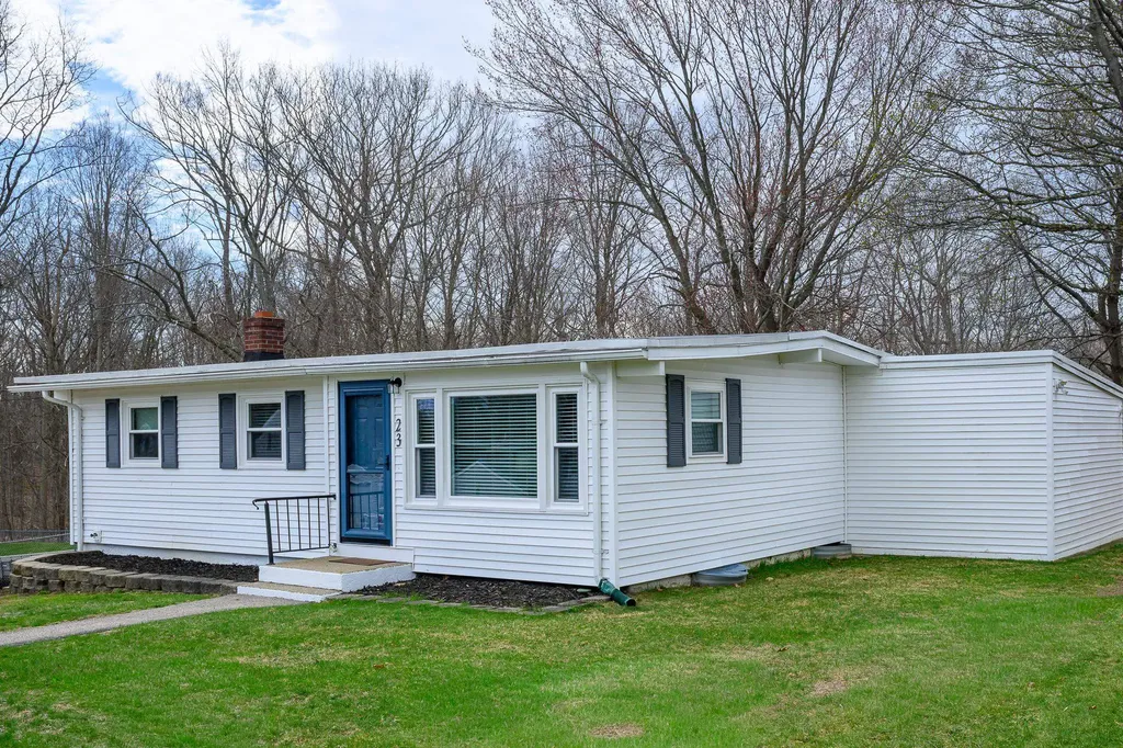 23 Meadow Lane Greenland NH 03840