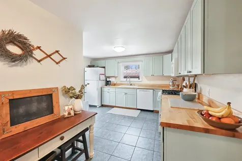 24 Edward Street St. Albans City VT 05478