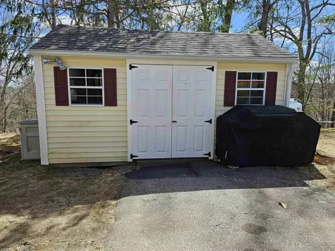 46 River Ledge Drive Goffstown NH 03045