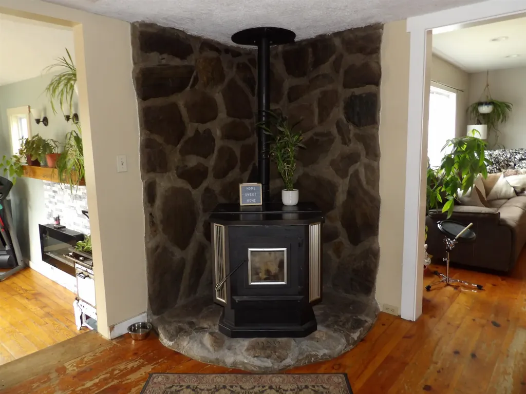 76 Meadowview Lane Mount Holly VT 05758