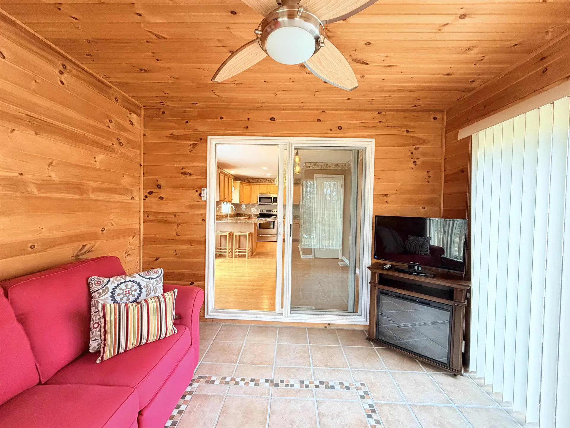 4 Prince Lane Raymond NH 03077