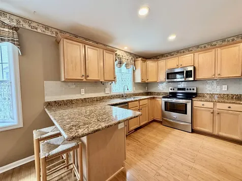 4 Prince Lane Raymond NH 03077