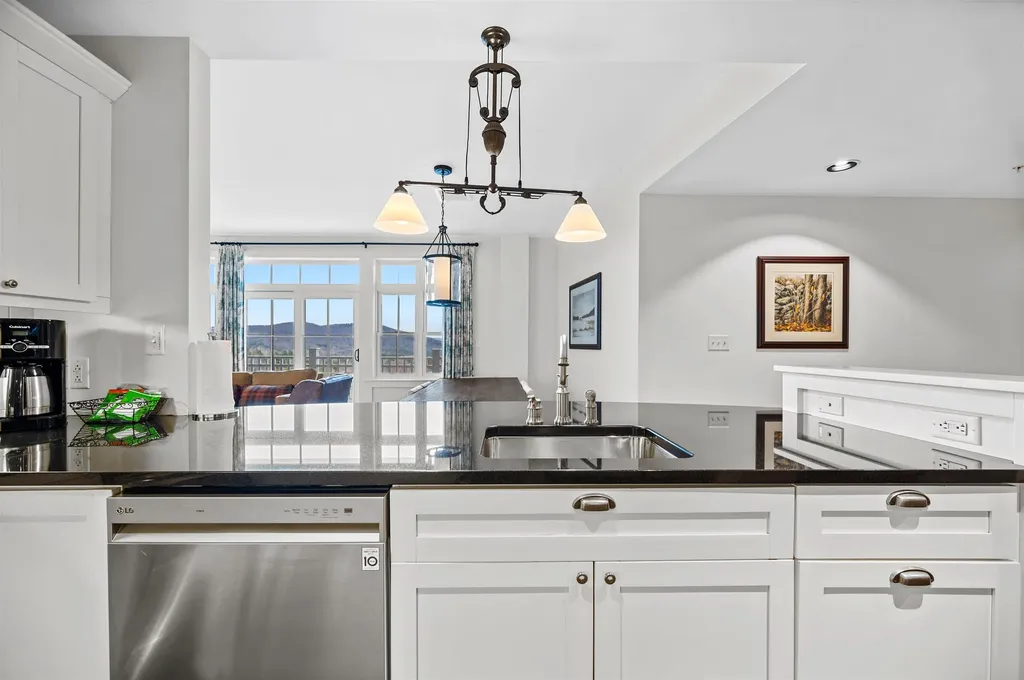 102 Forest Drive Warren VT 05674
