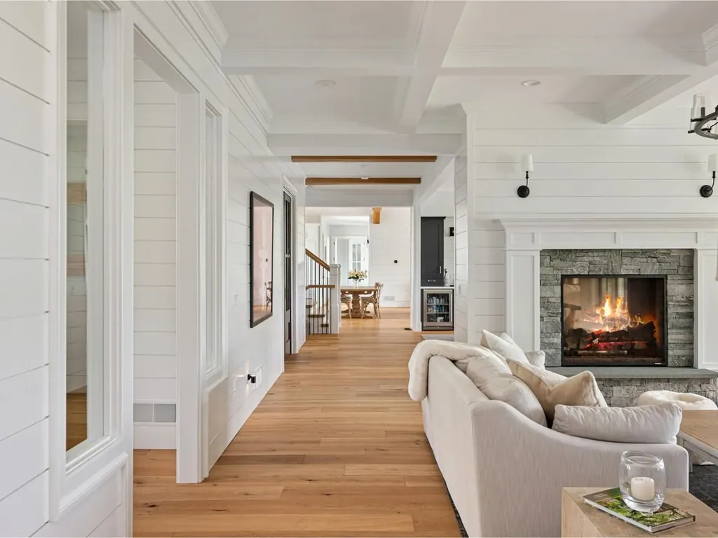192 Governors Lane Shelburne VT 05482