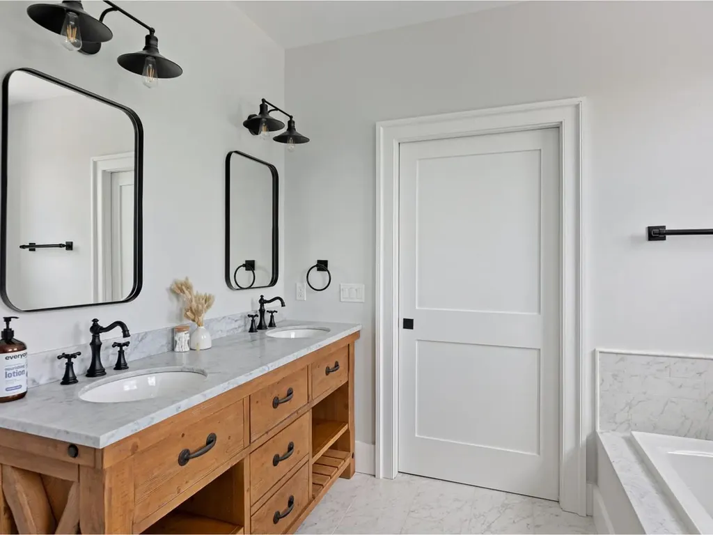 192 Governors Lane Shelburne VT 05482