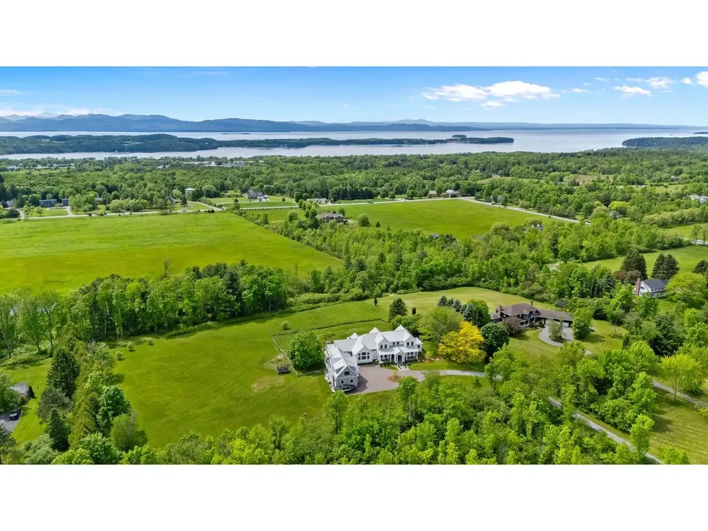 192 Governors Lane Shelburne VT 05482