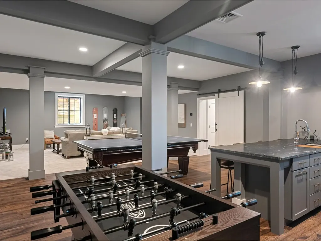 192 Governors Lane Shelburne VT 05482