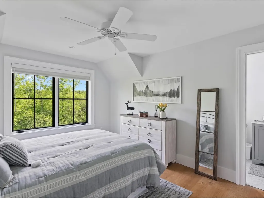192 Governors Lane Shelburne VT 05482