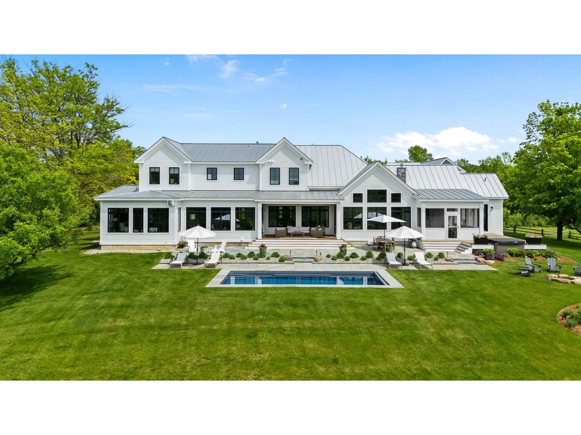 192 Governors Lane Shelburne VT 05482