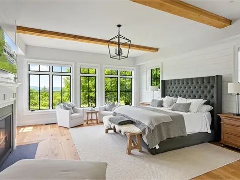 192 Governors Lane Shelburne VT 05482