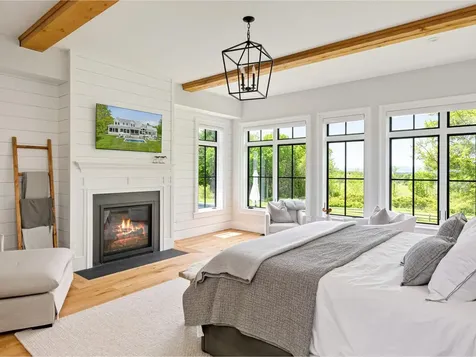 192 Governors Lane Shelburne VT 05482
