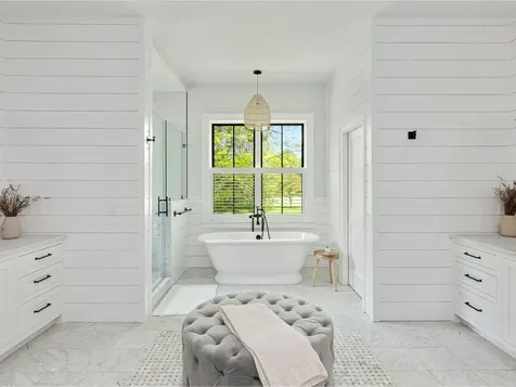 192 Governors Lane Shelburne VT 05482