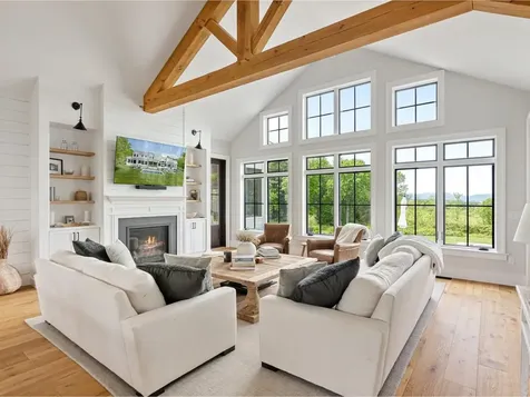192 Governors Lane Shelburne VT 05482