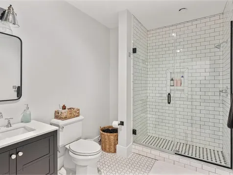 192 Governors Lane Shelburne VT 05482
