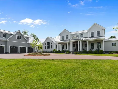 192 Governors Lane Shelburne VT 05482