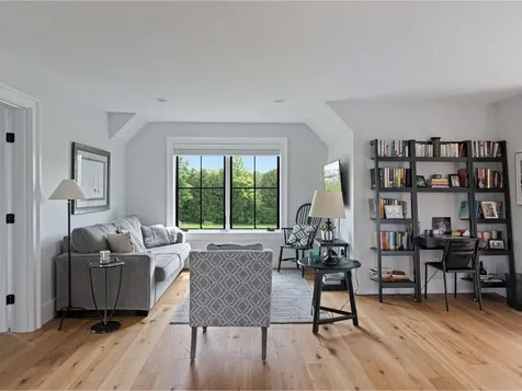192 Governors Lane Shelburne VT 05482