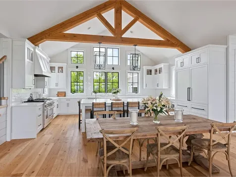 192 Governors Lane Shelburne VT 05482