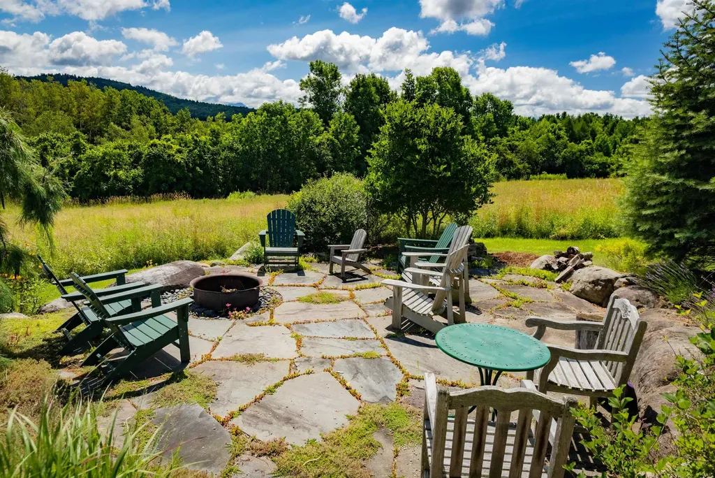 947 Oak Hill Road Williston VT 05495