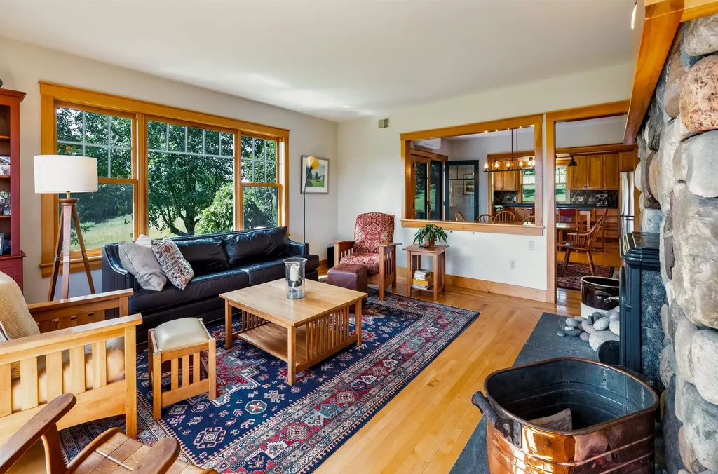 947 Oak Hill Road Williston VT 05495