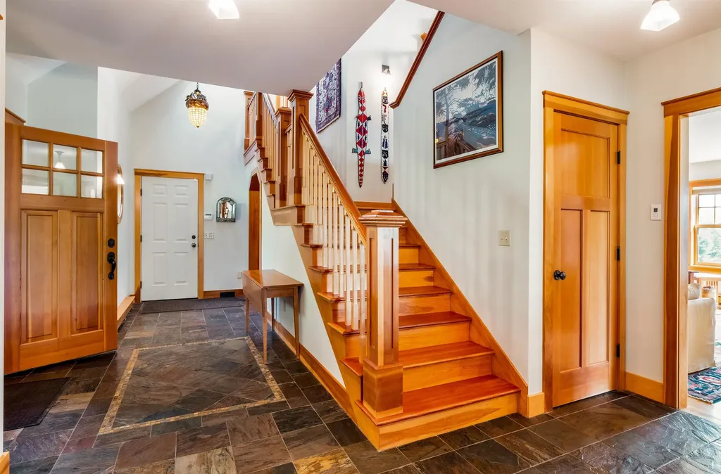 947 Oak Hill Road Williston VT 05495