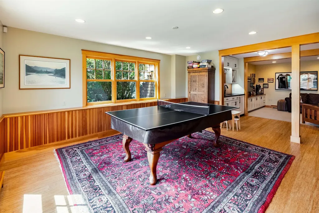 947 Oak Hill Road Williston VT 05495