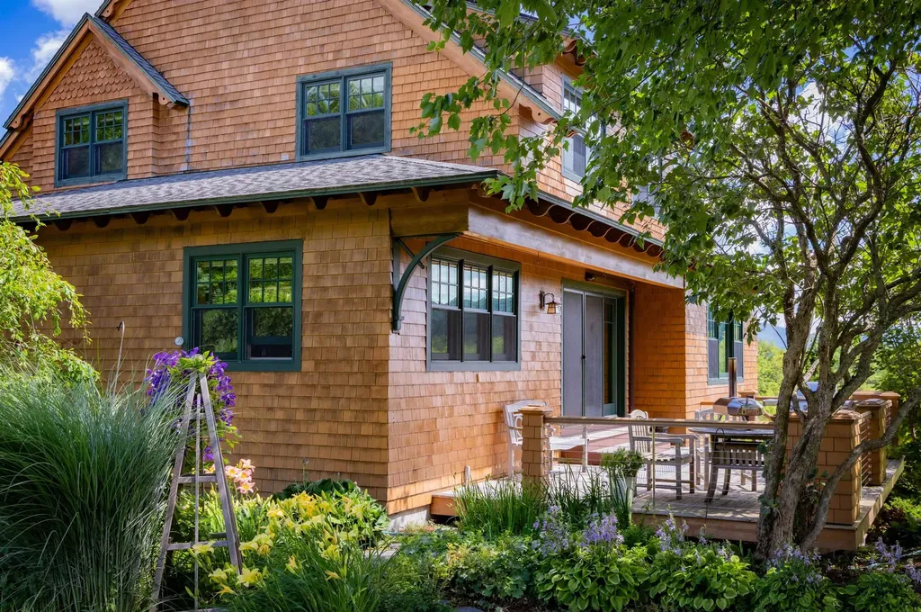 947 Oak Hill Road Williston VT 05495