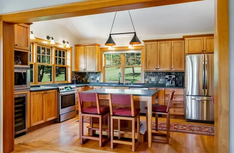 947 Oak Hill Road Williston VT 05495