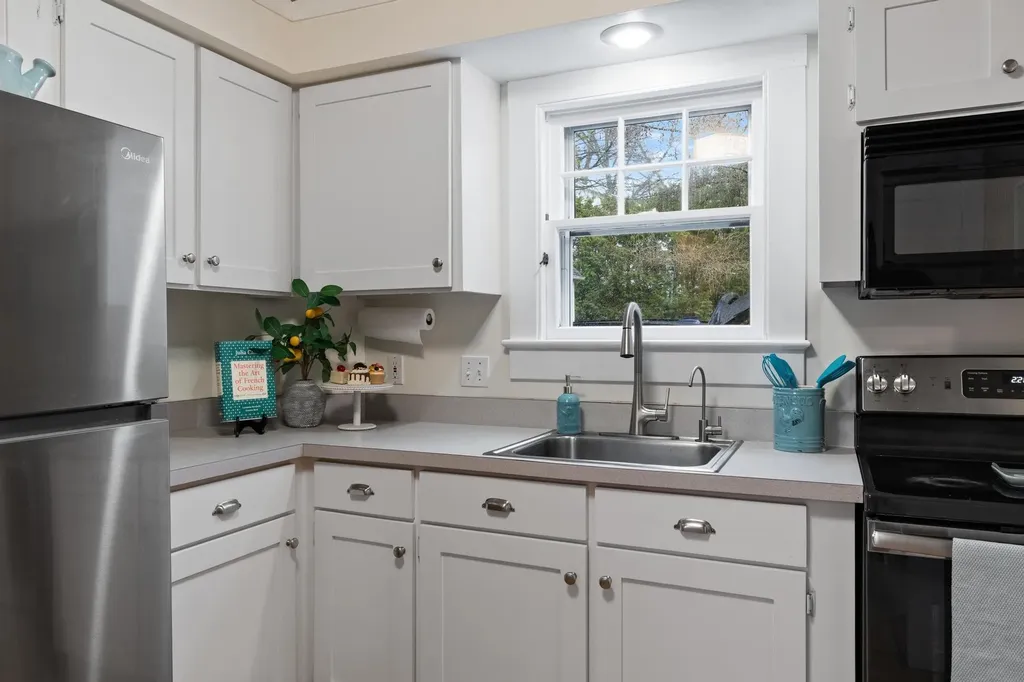 289 Malletts Bay Avenue Winooski VT 05404