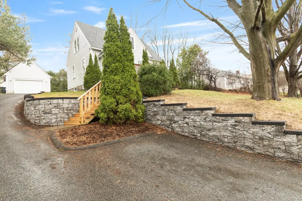 289 Malletts Bay Avenue Winooski VT 05404