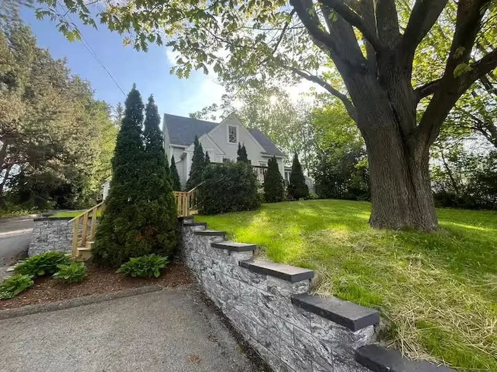 289 Malletts Bay Avenue Winooski VT 05404