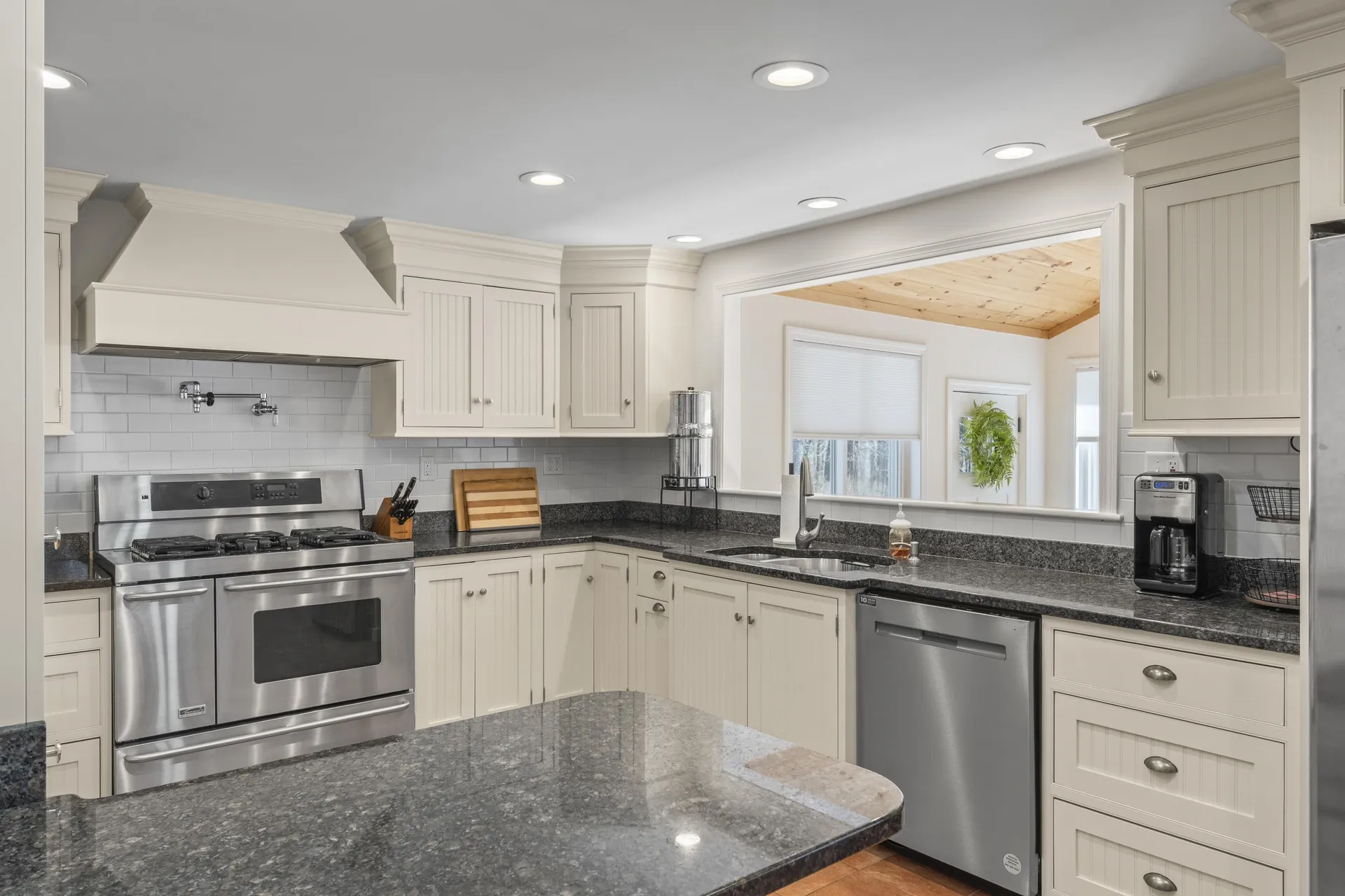 14 Ambler Way Durham NH 03824