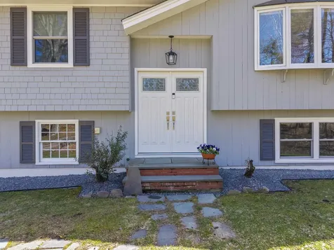 14 Ambler Way Durham NH 03824