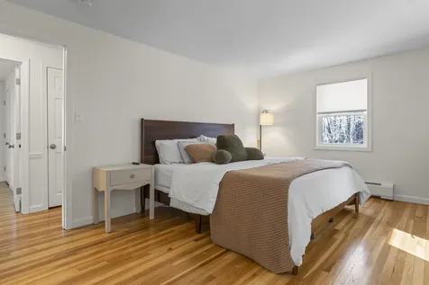 14 Ambler Way Durham NH 03824