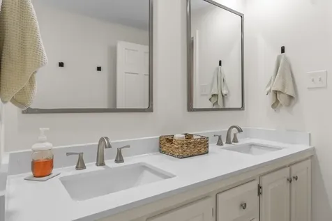 14 Ambler Way Durham NH 03824