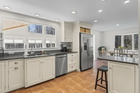 14 Ambler Way Durham NH 03824