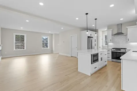 2 Millville Terrace Salem NH 03079