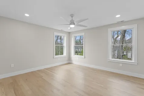 2 Millville Terrace Salem NH 03079