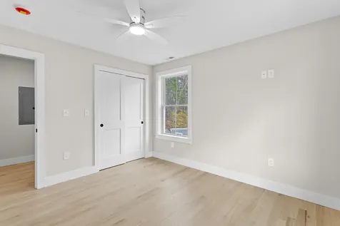 2 Millville Terrace Salem NH 03079