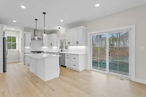 2 Millville Terrace Salem NH 03079