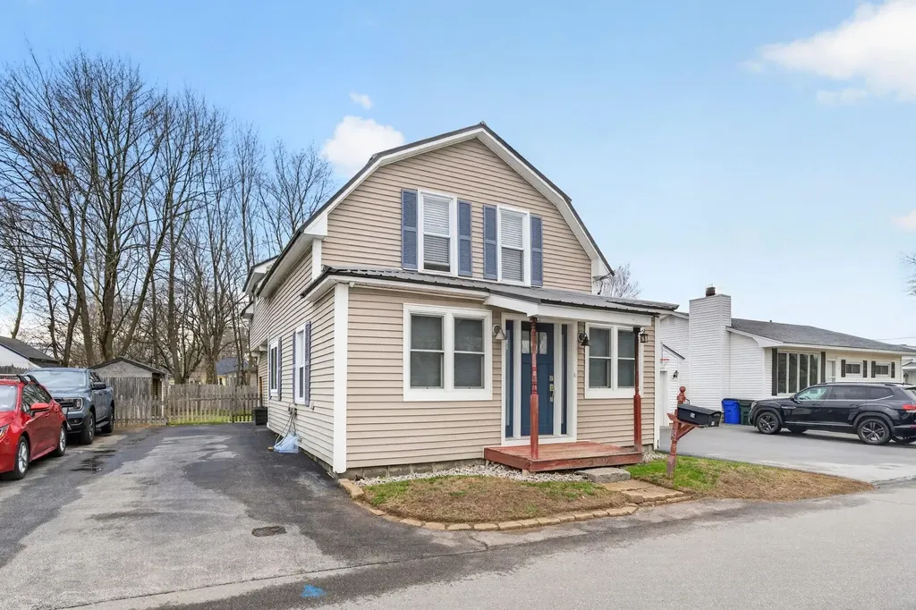 18 Fairview Street Goffstown NH 03102