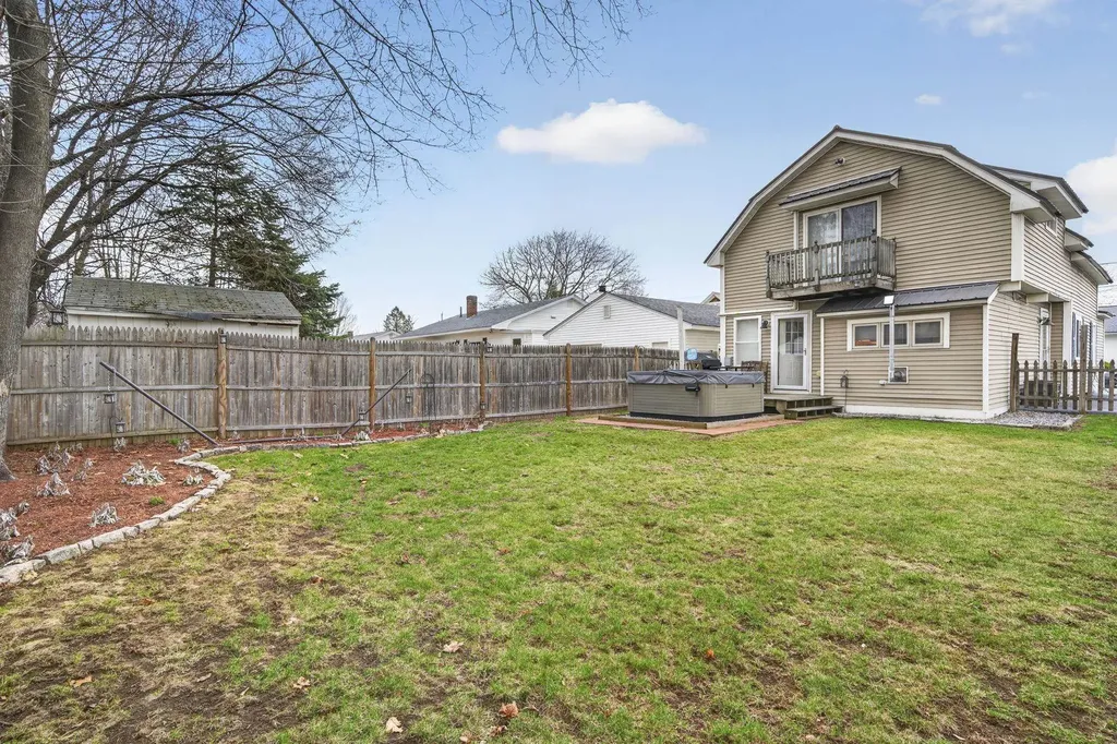 18 Fairview Street Goffstown NH 03102
