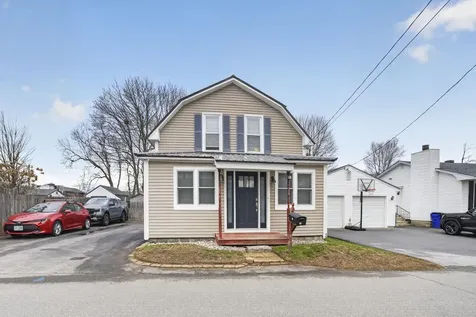 18 Fairview Street Goffstown NH 03102