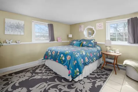 11 Carriage Hill Road Eliot ME 03903