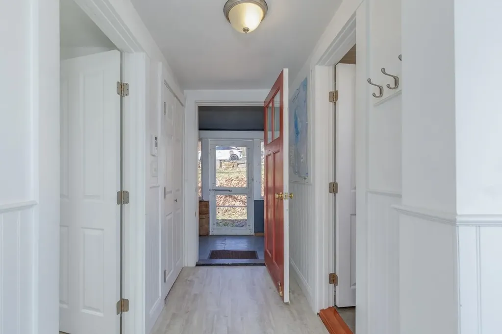 2 Charlie Lane Deerfield NH 03037