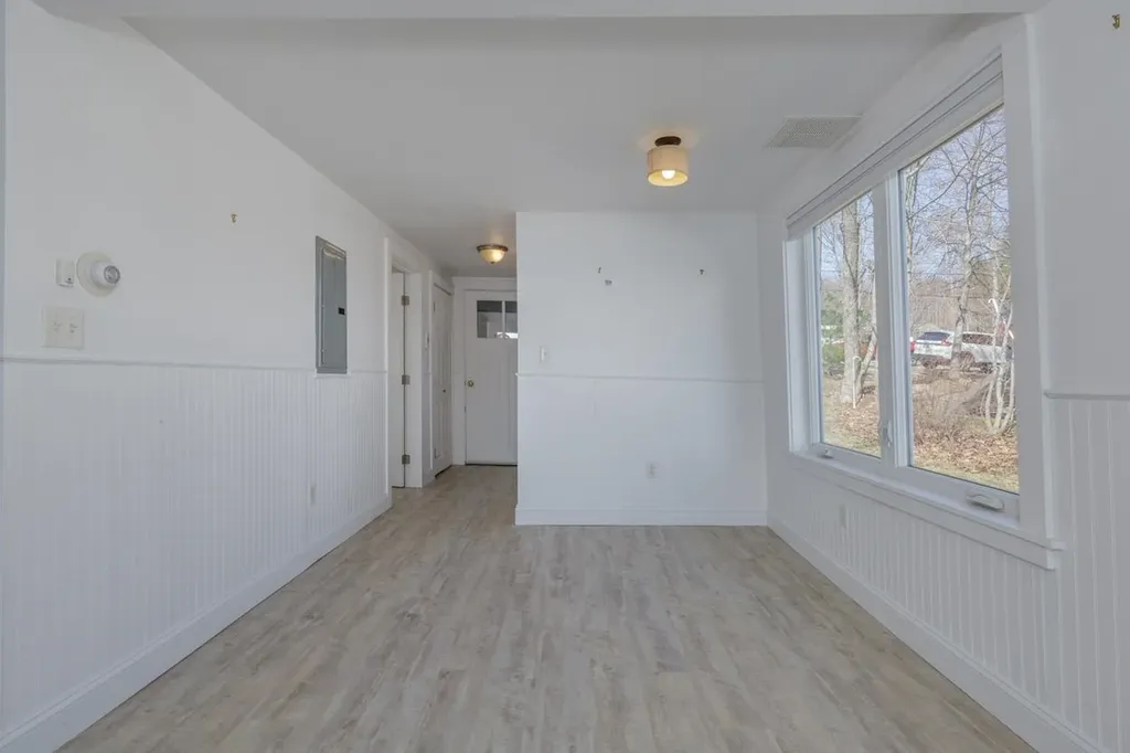 2 Charlie Lane Deerfield NH 03037
