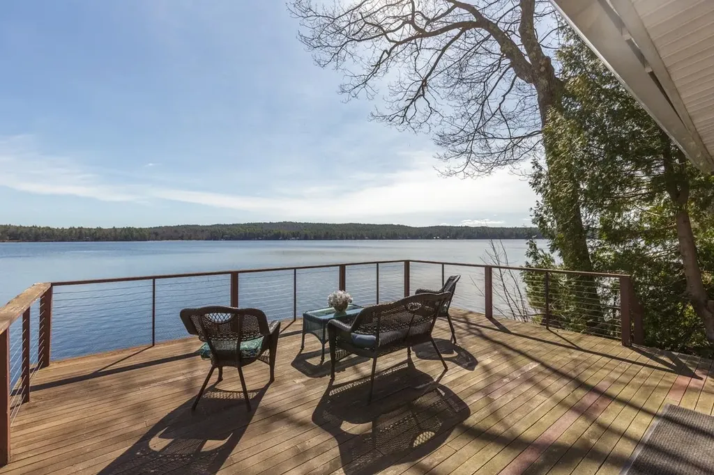2 Charlie Lane Deerfield NH 03037