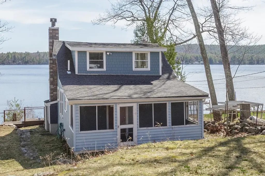 2 Charlie Lane Deerfield NH 03037