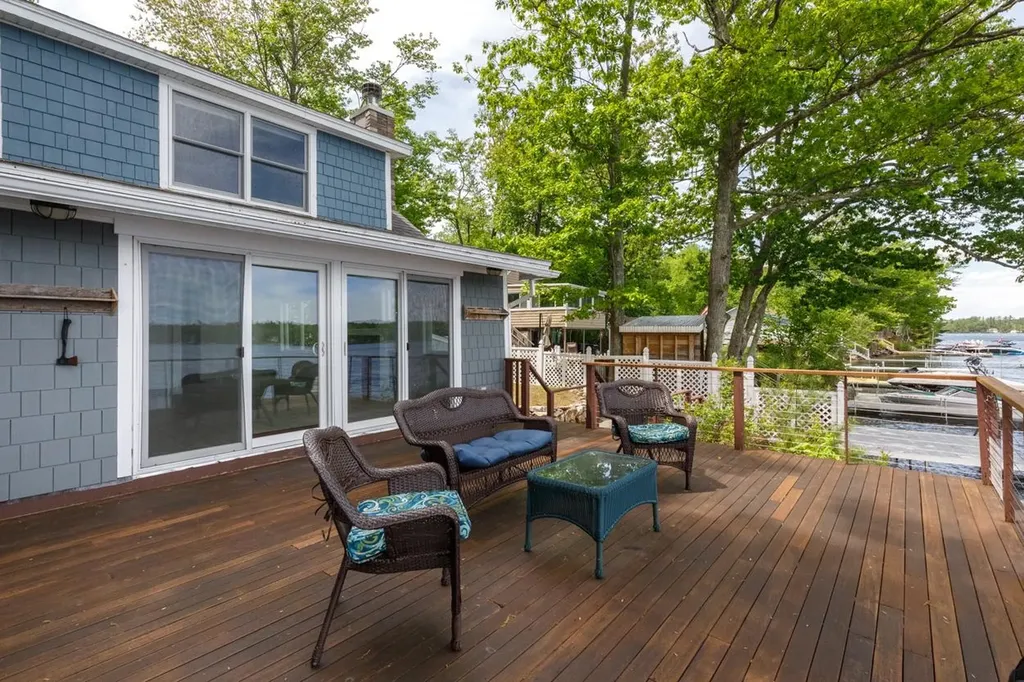 2 Charlie Lane Deerfield NH 03037