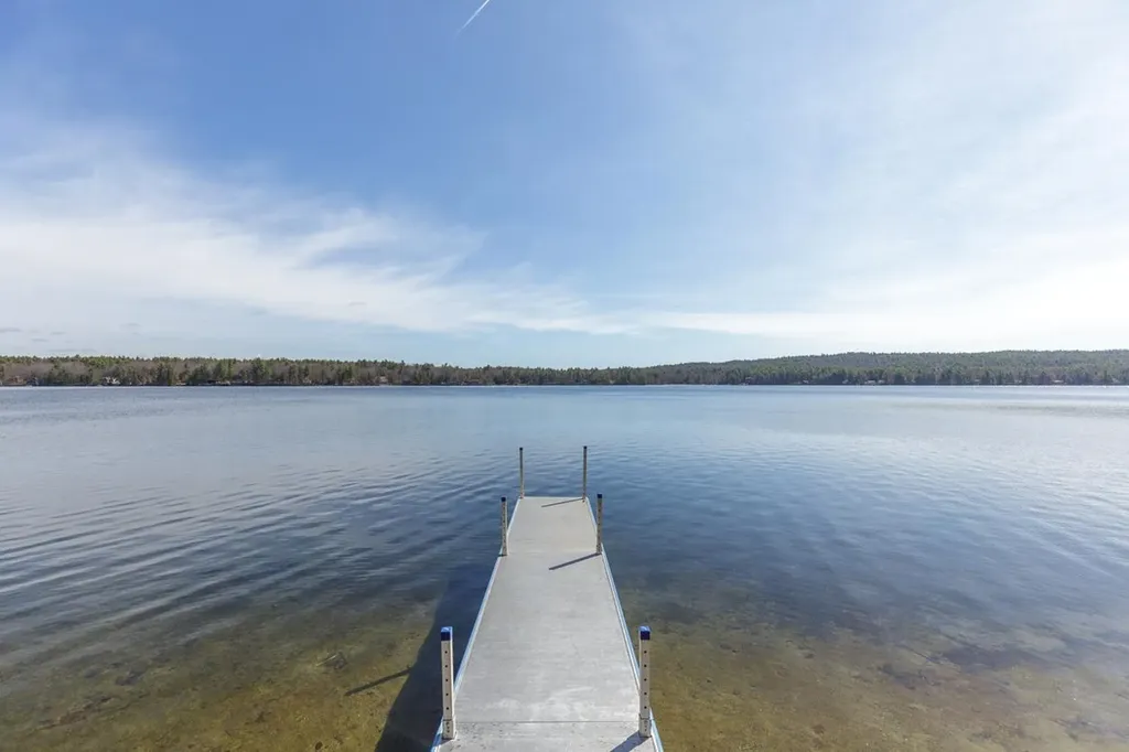 2 Charlie Lane Deerfield NH 03037